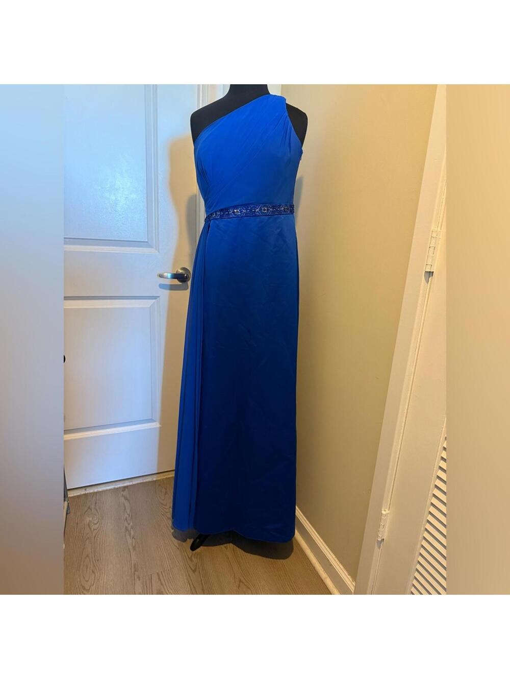Elegant Blue One-Shoulder Dress
